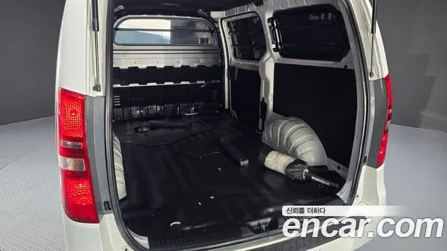 2019 Hyundai The New Grand Starex Van 3-Seater Sold VIN KMFWBX7KBKU010399 – photo 18 2019 Hyundai The New Grand Starex Van 3-Seater Sold VIN KMFWBX7KBKU010399 – photo 18