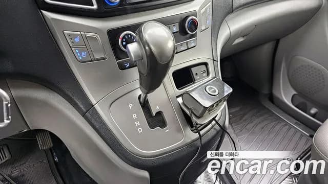 2019 Hyundai The New Grand Starex Van 5-Seater Sold VIN KMFWBX7KBKU019176 – exterior detail 2019 Hyundai The New Grand Starex Van 5-Seater Sold VIN KMFWBX7KBKU019176 – exterior detail