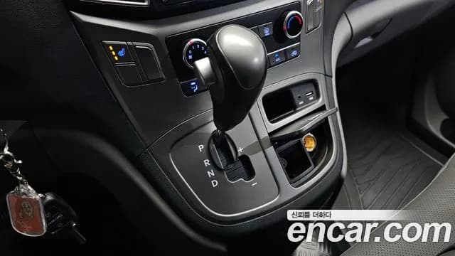2019 Hyundai The New Grand Starex Van 3-Seater Sold VIN KMFWBX7KBKU025012 – side profile 2019 Hyundai The New Grand Starex Van 3-Seater Sold VIN KMFWBX7KBKU025012 – side profile
