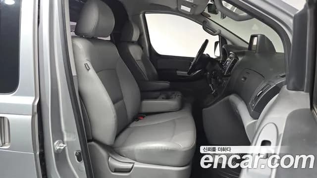 2019 Hyundai The New Grand Starex Van 3-Seater Sold VIN KMFWBX7KBKU025012 – undercarriage 2019 Hyundai The New Grand Starex Van 3-Seater Sold VIN KMFWBX7KBKU025012 – undercarriage
