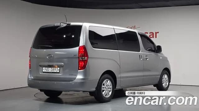 2019 Hyundai The New Grand Starex Van 3-Seater Sold VIN KMFWBX7KBKU025033 – interior seats 2019 Hyundai The New Grand Starex Van 3-Seater Sold VIN KMFWBX7KBKU025033 – interior seats