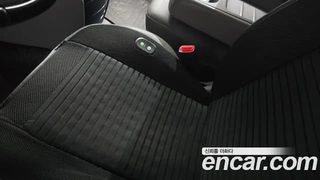 2019 Hyundai The New Grand Starex Van 3-Seater Sold VIN KMFWBX7KBKU025033 – photo 18 2019 Hyundai The New Grand Starex Van 3-Seater Sold VIN KMFWBX7KBKU025033 – photo 18