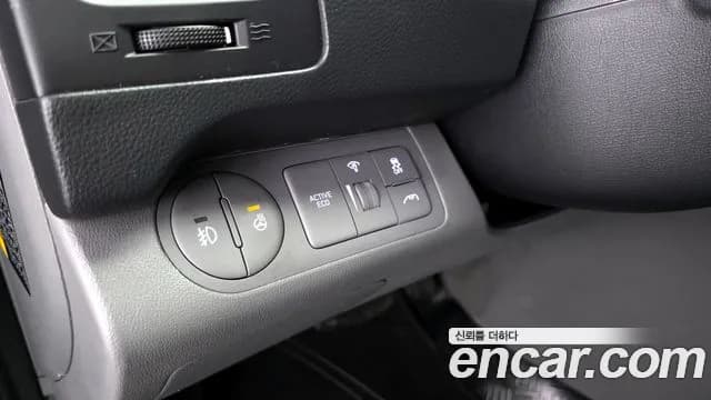 2019 Hyundai The New Grand Starex Van 5-Seater Sold VIN KMFWBX7KBKU032043 – odometer reading 2019 Hyundai The New Grand Starex Van 5-Seater Sold VIN KMFWBX7KBKU032043 – odometer reading
