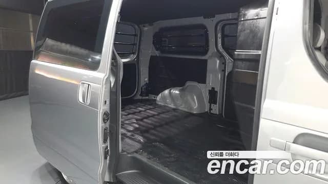 2019 Hyundai The New Grand Starex Van 3-Seater Sold VIN KMFWBX7KBKU051583 – side profile 2019 Hyundai The New Grand Starex Van 3-Seater Sold VIN KMFWBX7KBKU051583 – side profile