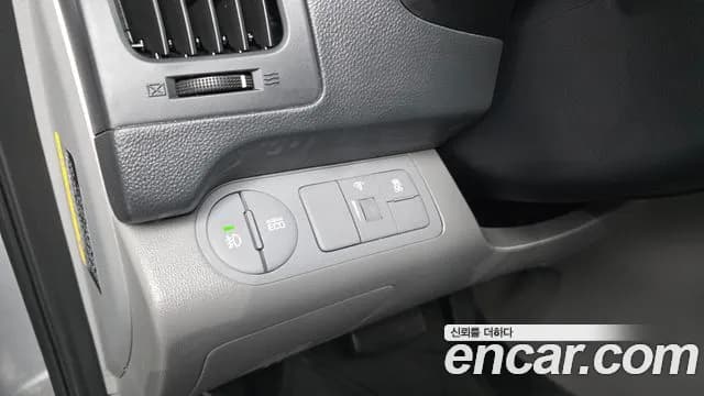 2019 Hyundai The New Grand Starex Van 3-Seater Sold VIN KMFWBX7KBKU051583 – photo 14 2019 Hyundai The New Grand Starex Van 3-Seater Sold VIN KMFWBX7KBKU051583 – photo 14