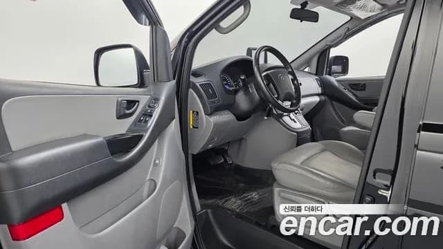 2019 Hyundai The New Grand Starex Van 5-Seater Sold VIN KMFWBX7KBKU052418 – rear exterior 2019 Hyundai The New Grand Starex Van 5-Seater Sold VIN KMFWBX7KBKU052418 – rear exterior