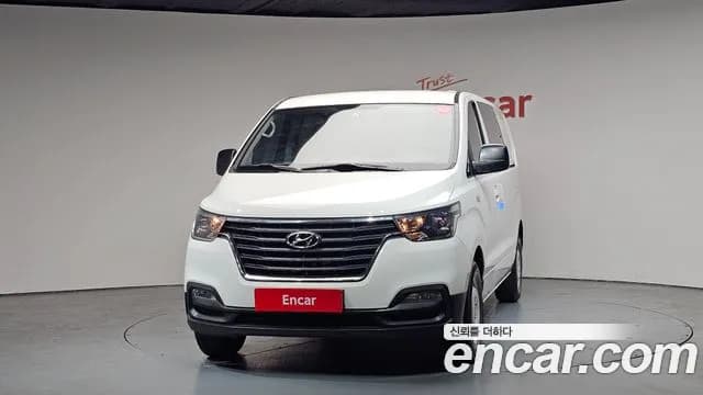 2019 Hyundai The New Grand Starex Van 5-Seater Sold VIN KMFWBX7KBKU071944 – interior seats 2019 Hyundai The New Grand Starex Van 5-Seater Sold VIN KMFWBX7KBKU071944 – interior seats