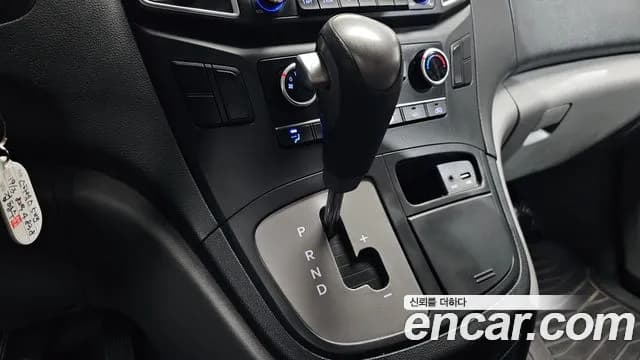 2019 Hyundai The New Grand Starex Van 5-Seater Sold VIN KMFWBX7KBKU071944 – photo 12 2019 Hyundai The New Grand Starex Van 5-Seater Sold VIN KMFWBX7KBKU071944 – photo 12