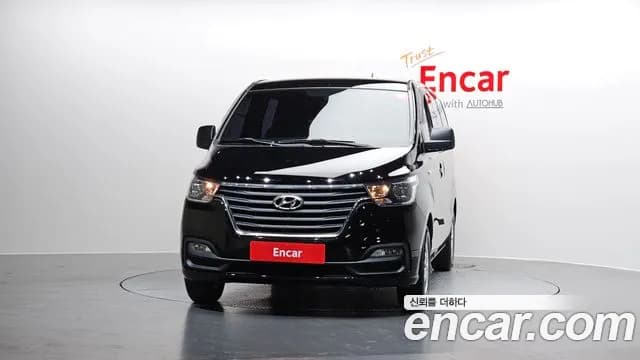 2019 Hyundai The New Grand Starex Van 5-Seater Sold VIN KMFWBX7KBKU077822 – exterior detail 2019 Hyundai The New Grand Starex Van 5-Seater Sold VIN KMFWBX7KBKU077822 – exterior detail