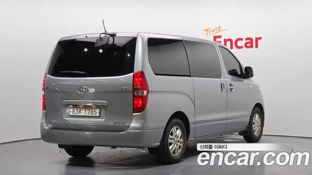 2019 Hyundai The New Grand Starex Van 3-Seater Sold VIN KMFWBX7KBKU088509 – rear exterior 2019 Hyundai The New Grand Starex Van 3-Seater Sold VIN KMFWBX7KBKU088509 – rear exterior