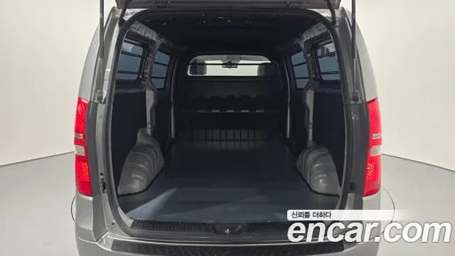 2019 Hyundai The New Grand Starex Van 3-Seater Sold VIN KMFWBX7KBKU088509 – photo 20 2019 Hyundai The New Grand Starex Van 3-Seater Sold VIN KMFWBX7KBKU088509 – photo 20
