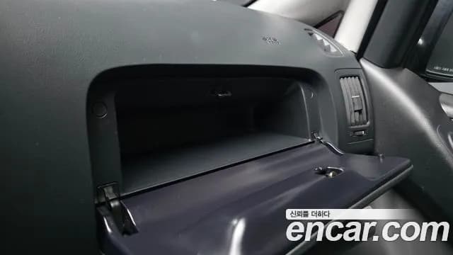 2019 Hyundai The New Grand Starex Van 3-Seater Sold VIN KMFWBX7KBKU089060 – engine bay 2019 Hyundai The New Grand Starex Van 3-Seater Sold VIN KMFWBX7KBKU089060 – engine bay