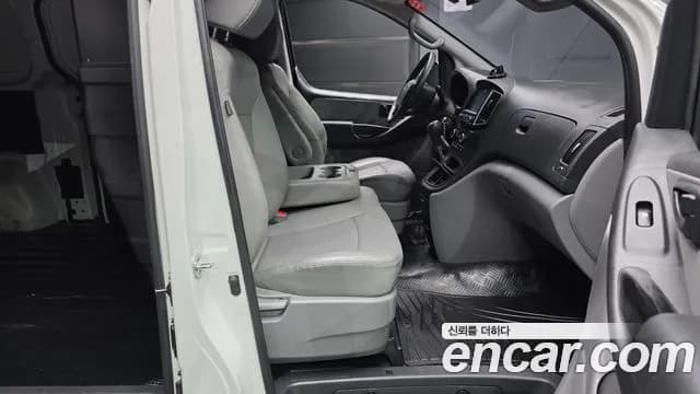 2019 Hyundai The New Grand Starex Van 3-Seater Sold VIN KMFWBX7KBKU089060 – photo 14 2019 Hyundai The New Grand Starex Van 3-Seater Sold VIN KMFWBX7KBKU089060 – photo 14