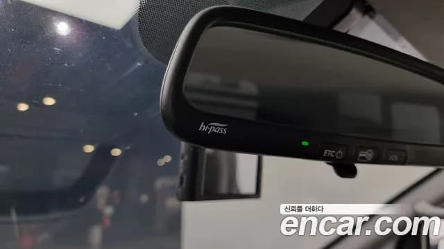 2019 Hyundai The New Grand Starex Van 5-Seater Sold VIN KMFWBX7KBKU091734 – photo 12 2019 Hyundai The New Grand Starex Van 5-Seater Sold VIN KMFWBX7KBKU091734 – photo 12