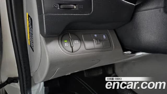 2019 Hyundai The New Grand Starex Van 3-Seater Sold VIN KMFWBX7KBKU093593 – photo 15 2019 Hyundai The New Grand Starex Van 3-Seater Sold VIN KMFWBX7KBKU093593 – photo 15