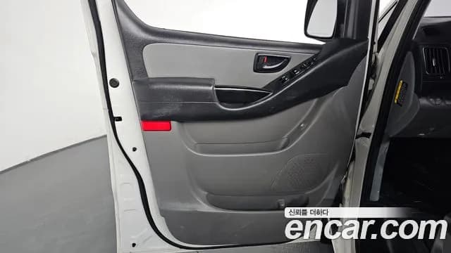 2019 Hyundai The New Grand Starex Van 3-Seater Sold VIN KMFWBX7KBKU093593 – photo 28 2019 Hyundai The New Grand Starex Van 3-Seater Sold VIN KMFWBX7KBKU093593 – photo 28