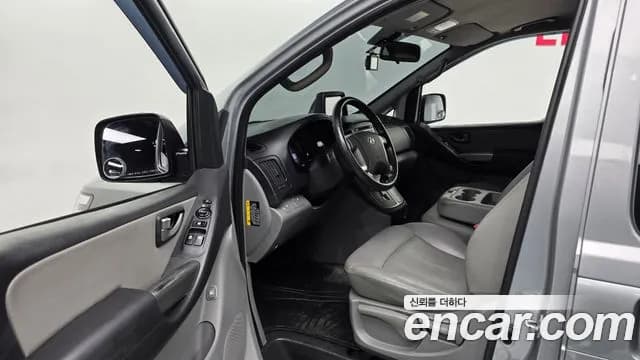 2019 Hyundai The New Grand Starex Van 3-Seater Sold VIN KMFWBX7KBKU095477 – photo 12 2019 Hyundai The New Grand Starex Van 3-Seater Sold VIN KMFWBX7KBKU095477 – photo 12