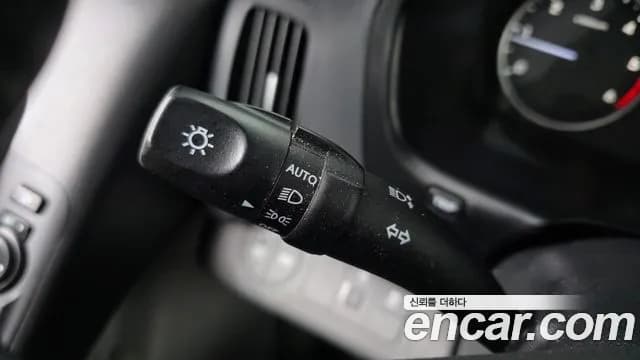 2019 Hyundai The New Grand Starex Van 3-Seater Sold VIN KMFWBX7KBKU095477 – photo 18 2019 Hyundai The New Grand Starex Van 3-Seater Sold VIN KMFWBX7KBKU095477 – photo 18