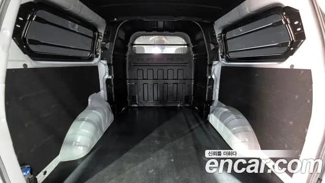 2019 Hyundai The New Grand Starex Van 5-Seater Sold VIN KMFWBX7KBKU992967 – photo 16 2019 Hyundai The New Grand Starex Van 5-Seater Sold VIN KMFWBX7KBKU992967 – photo 16
