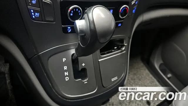 2019 Hyundai The New Grand Starex Van 5-Seater Sold VIN KMFWBX7KBKU994307 – rear exterior 2019 Hyundai The New Grand Starex Van 5-Seater Sold VIN KMFWBX7KBKU994307 – rear exterior
