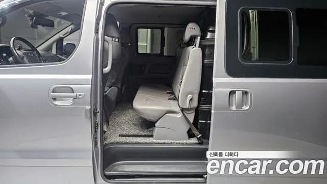 2019 Hyundai The New Grand Starex Van 5-Seater Sold VIN KMFWBX7KBKU994307 – photo 20 2019 Hyundai The New Grand Starex Van 5-Seater Sold VIN KMFWBX7KBKU994307 – photo 20