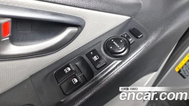 2020 Hyundai The New Grand Starex Van 5-Seater Sold VIN KMFWBX7KBLU117192 – photo 19 2020 Hyundai The New Grand Starex Van 5-Seater Sold VIN KMFWBX7KBLU117192 – photo 19