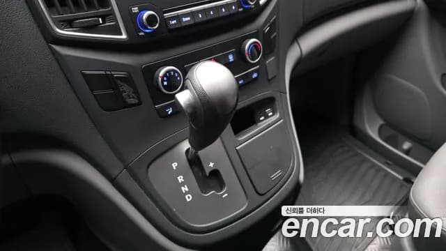 2020 Hyundai The New Grand Starex Van 5-Seater Sold VIN KMFWBX7KBLU127292 – rear exterior 2020 Hyundai The New Grand Starex Van 5-Seater Sold VIN KMFWBX7KBLU127292 – rear exterior