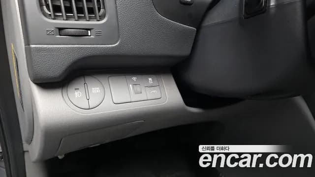2020 Hyundai The New Grand Starex Van 5-Seater Sold VIN KMFWBX7KBLU127292 – photo 12 2020 Hyundai The New Grand Starex Van 5-Seater Sold VIN KMFWBX7KBLU127292 – photo 12
