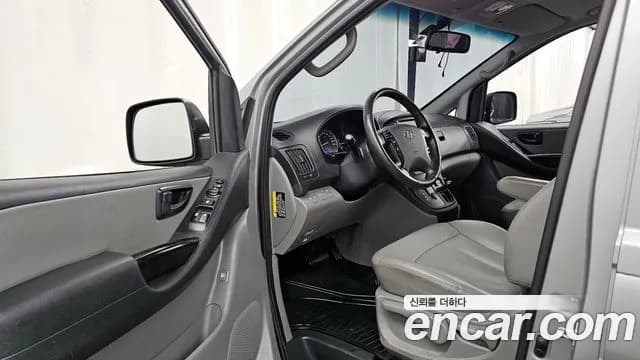 2020 Hyundai The New Grand Starex Van 5-Seater Sold VIN KMFWBX7KBLU128905 – photo 19 2020 Hyundai The New Grand Starex Van 5-Seater Sold VIN KMFWBX7KBLU128905 – photo 19