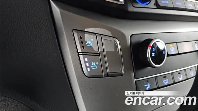 2020 Hyundai The New Grand Starex Van 3-Seater Sold VIN KMFWBX7KBLU138165 – photo 15 2020 Hyundai The New Grand Starex Van 3-Seater Sold VIN KMFWBX7KBLU138165 – photo 15