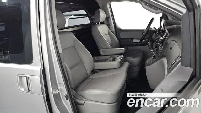 2020 Hyundai The New Grand Starex Van 3-Seater Sold VIN KMFWBX7KBLU138165 – photo 28 2020 Hyundai The New Grand Starex Van 3-Seater Sold VIN KMFWBX7KBLU138165 – photo 28