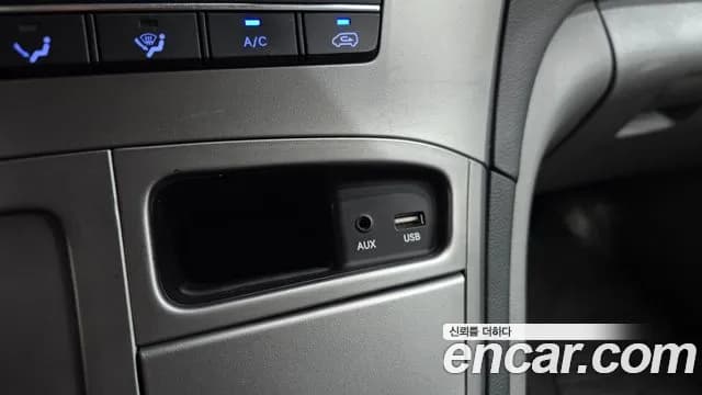 2020 Hyundai The New Grand Starex Van 3-Seater Sold VIN KMFWBX7KBLU145210 – dashboard 2020 Hyundai The New Grand Starex Van 3-Seater Sold VIN KMFWBX7KBLU145210 – dashboard