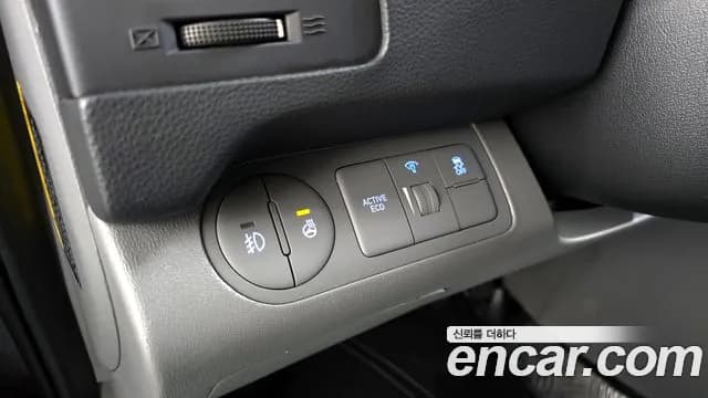 2020 Hyundai The New Grand Starex Van 3-Seater Sold VIN KMFWBX7KBLU145210 – photo 13 2020 Hyundai The New Grand Starex Van 3-Seater Sold VIN KMFWBX7KBLU145210 – photo 13