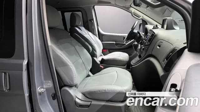 2021 Hyundai The New Grand Starex Van 5-Seater Sold VIN KMFWBX7KBMU159796 – side profile 2021 Hyundai The New Grand Starex Van 5-Seater Sold VIN KMFWBX7KBMU159796 – side profile