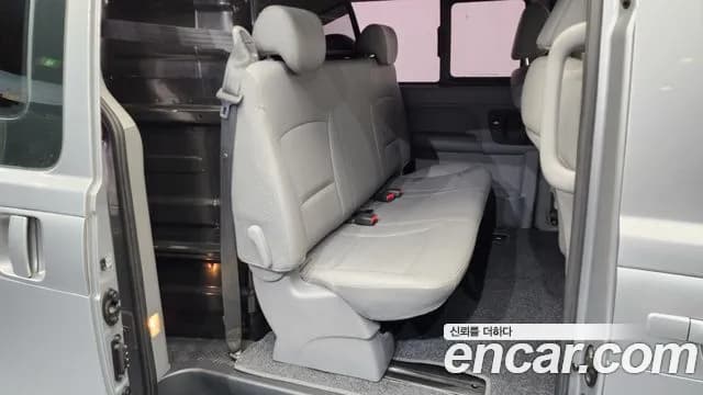 2021 Hyundai The New Grand Starex Van 5-Seater Sold VIN KMFWBX7KBMU160878 – photo 13 2021 Hyundai The New Grand Starex Van 5-Seater Sold VIN KMFWBX7KBMU160878 – photo 13