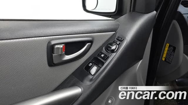 2021 Hyundai The New Grand Starex Van 5-Seater Sold VIN KMFWBX7KBMU164548 – photo 17 2021 Hyundai The New Grand Starex Van 5-Seater Sold VIN KMFWBX7KBMU164548 – photo 17