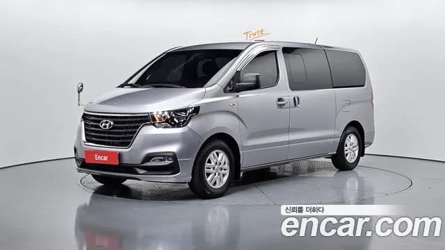 2021 Hyundai The New Grand Starex Van 5-Seater Sold VIN KMFWBX7KBMU166373 – exterior detail 2021 Hyundai The New Grand Starex Van 5-Seater Sold VIN KMFWBX7KBMU166373 – exterior detail