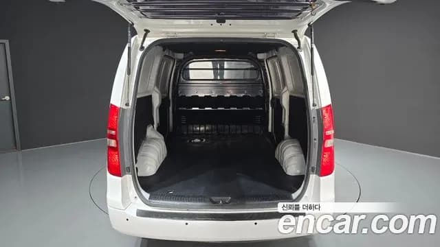 2021 Hyundai The New Grand Starex Van 3-Seater Sold VIN KMFWBX7KBMU173961 – photo 23 2021 Hyundai The New Grand Starex Van 3-Seater Sold VIN KMFWBX7KBMU173961 – photo 23