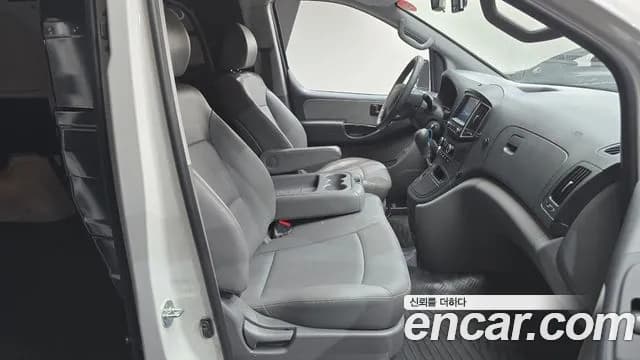 2021 Hyundai The New Grand Starex Van 3-Seater Sold VIN KMFWBX7KBMU173961 – photo 31 2021 Hyundai The New Grand Starex Van 3-Seater Sold VIN KMFWBX7KBMU173961 – photo 31