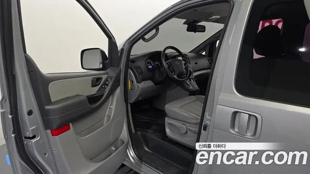 2021 Hyundai The New Grand Starex Van 5-Seater Sold VIN KMFWBX7KBMU176073 – engine bay 2021 Hyundai The New Grand Starex Van 5-Seater Sold VIN KMFWBX7KBMU176073 – engine bay
