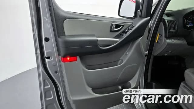 2021 Hyundai The New Grand Starex Van 3-Seater Sold VIN KMFWBX7KBMU179228 – photo 27 2021 Hyundai The New Grand Starex Van 3-Seater Sold VIN KMFWBX7KBMU179228 – photo 27