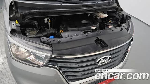 2021 Hyundai The New Grand Starex Van 5-Seater Sold VIN KMFWBX7KBMU188991 – side profile 2021 Hyundai The New Grand Starex Van 5-Seater Sold VIN KMFWBX7KBMU188991 – side profile