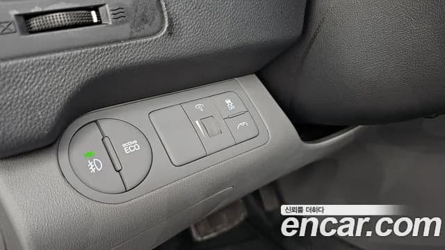 2021 Hyundai The New Grand Starex Van 5-Seater Sold VIN KMFWBX7KBMU188991 – undercarriage 2021 Hyundai The New Grand Starex Van 5-Seater Sold VIN KMFWBX7KBMU188991 – undercarriage