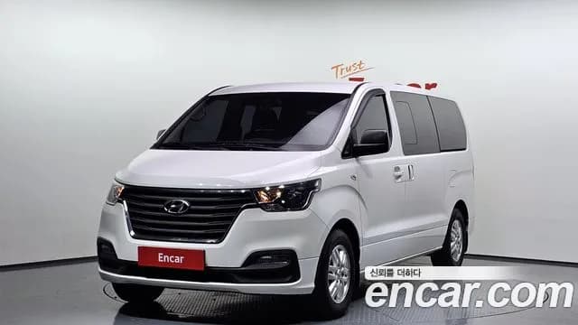2021 Hyundai The New Grand Starex Van 5-Seater Sold VIN KMFWBX7KBMU190100 – exterior detail 2021 Hyundai The New Grand Starex Van 5-Seater Sold VIN KMFWBX7KBMU190100 – exterior detail