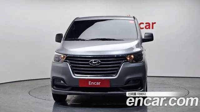 2021 Hyundai The New Grand Starex Van 5-Seater Sold VIN KMFWBX7KBMU194484 – interior seats 2021 Hyundai The New Grand Starex Van 5-Seater Sold VIN KMFWBX7KBMU194484 – interior seats
