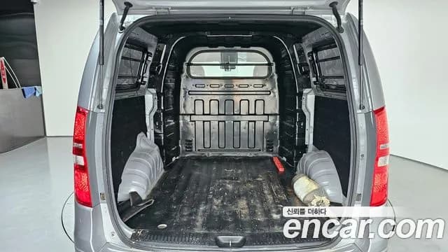 2021 Hyundai The New Grand Starex Van 5-Seater Sold VIN KMFWBX7KBMU194484 – photo 15 2021 Hyundai The New Grand Starex Van 5-Seater Sold VIN KMFWBX7KBMU194484 – photo 15