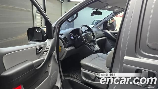 2021 Hyundai The New Grand Starex Van 3-Seater Sold VIN KMFWBX7KBMU194608 – photo 16 2021 Hyundai The New Grand Starex Van 3-Seater Sold VIN KMFWBX7KBMU194608 – photo 16