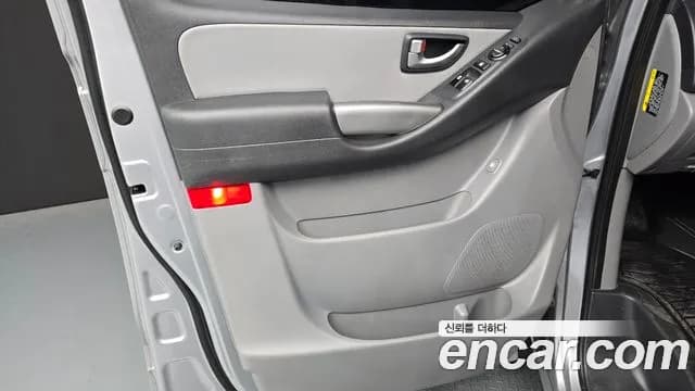 2021 Hyundai The New Grand Starex Van 3-Seater Sold VIN KMFWBX7KBMU194608 – photo 17 2021 Hyundai The New Grand Starex Van 3-Seater Sold VIN KMFWBX7KBMU194608 – photo 17