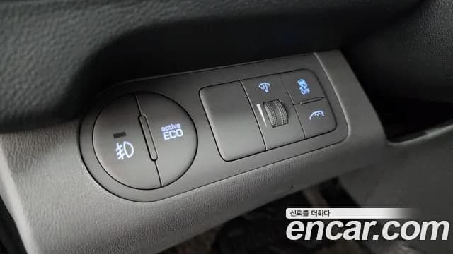 2021 Hyundai The New Grand Starex Van 5-Seater Sold VIN KMFWBX7KBMU200179 – photo 17 2021 Hyundai The New Grand Starex Van 5-Seater Sold VIN KMFWBX7KBMU200179 – photo 17