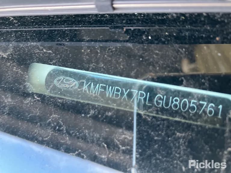 2016 Hyundai iLoad Used VIN KMFWBX7RLGU805761 – photo 18 2016 Hyundai iLoad Used VIN KMFWBX7RLGU805761 – photo 18